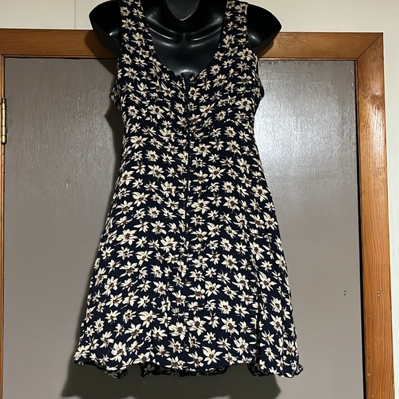 Y2K 90s Rampage daisy print sleeveless mini dress - Picture 7 of 7